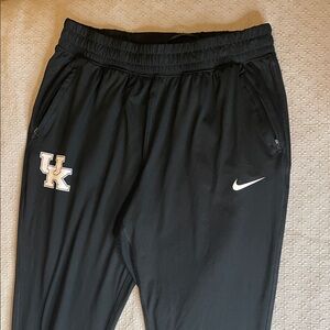 Nike uni-sex Large Black Joggers with White UK Logo